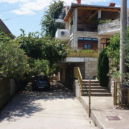 Apartments Bozic Требинье Экстерьер фото