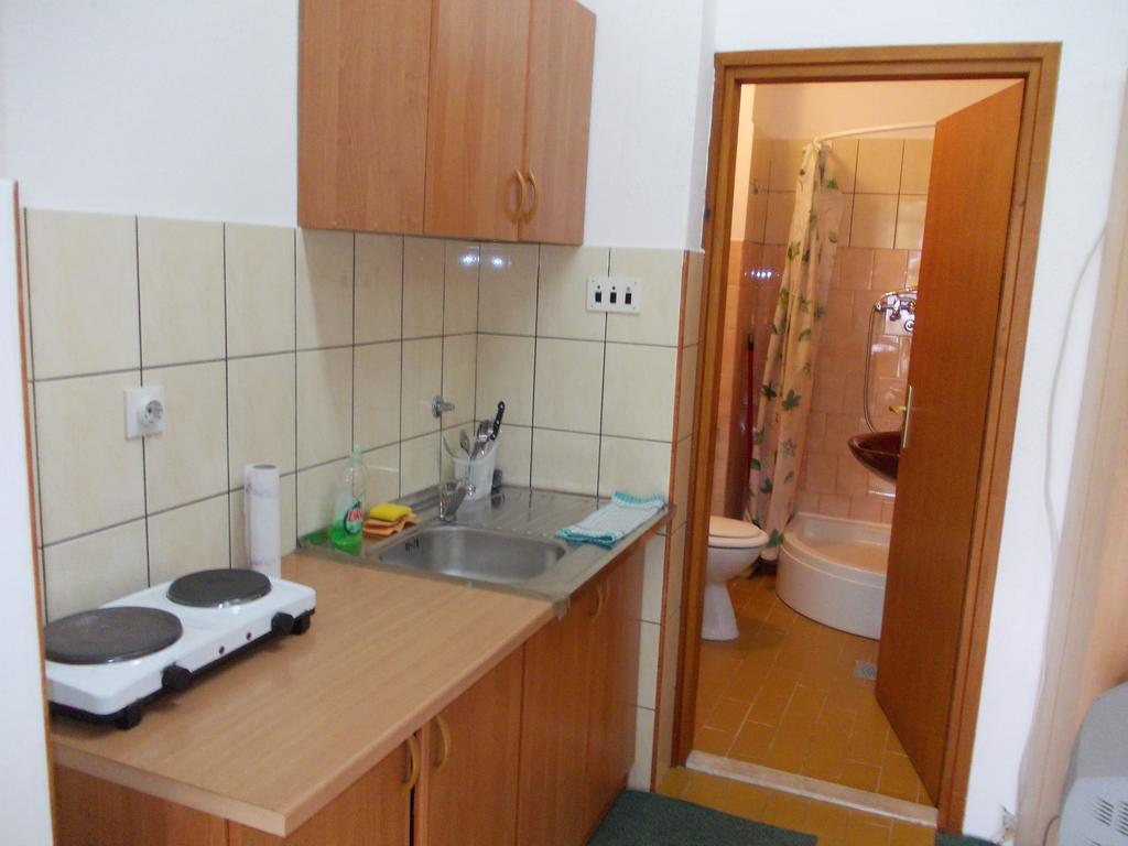 Apartments Bozic Требинье Экстерьер фото