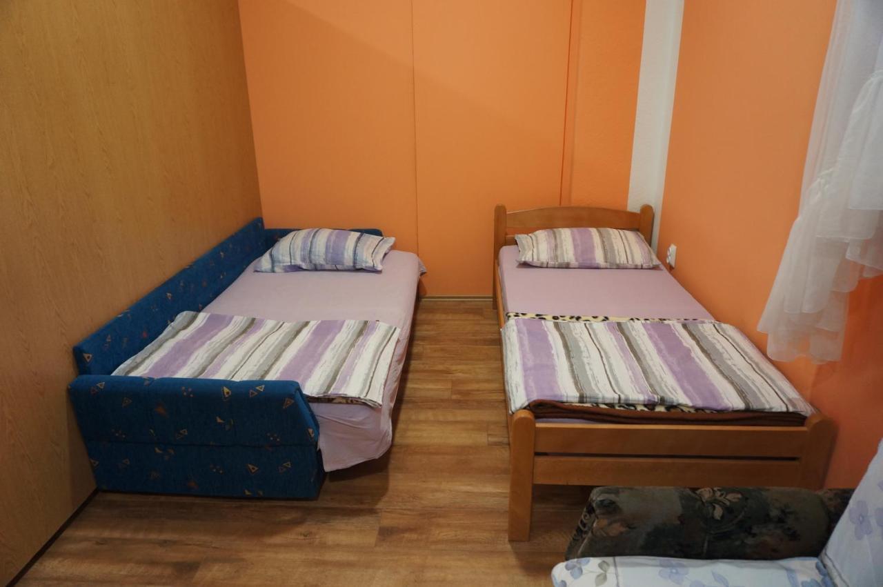 Apartments Bozic Требинье Экстерьер фото